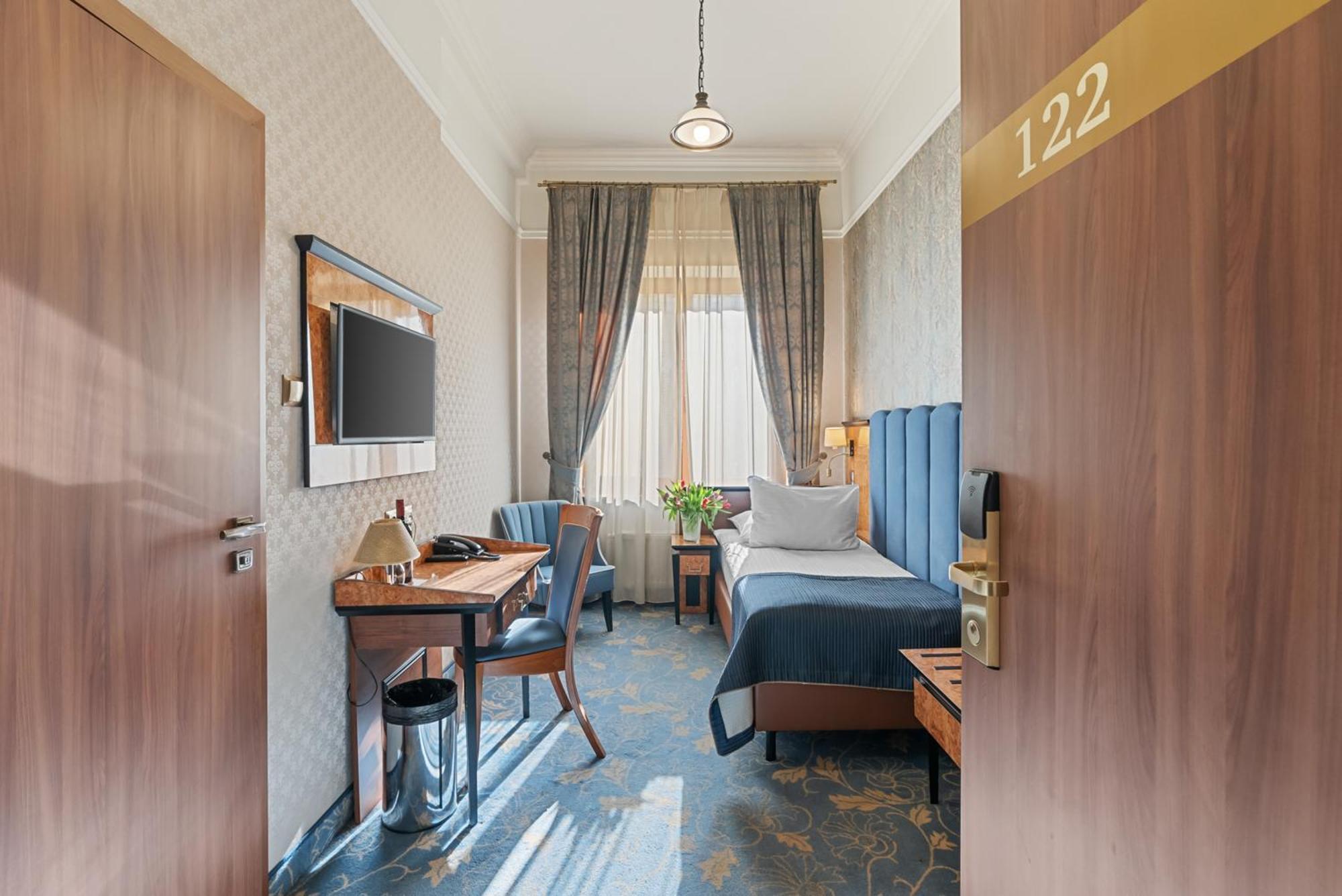 Hotel Diament Plaza Gliwice Esterno foto