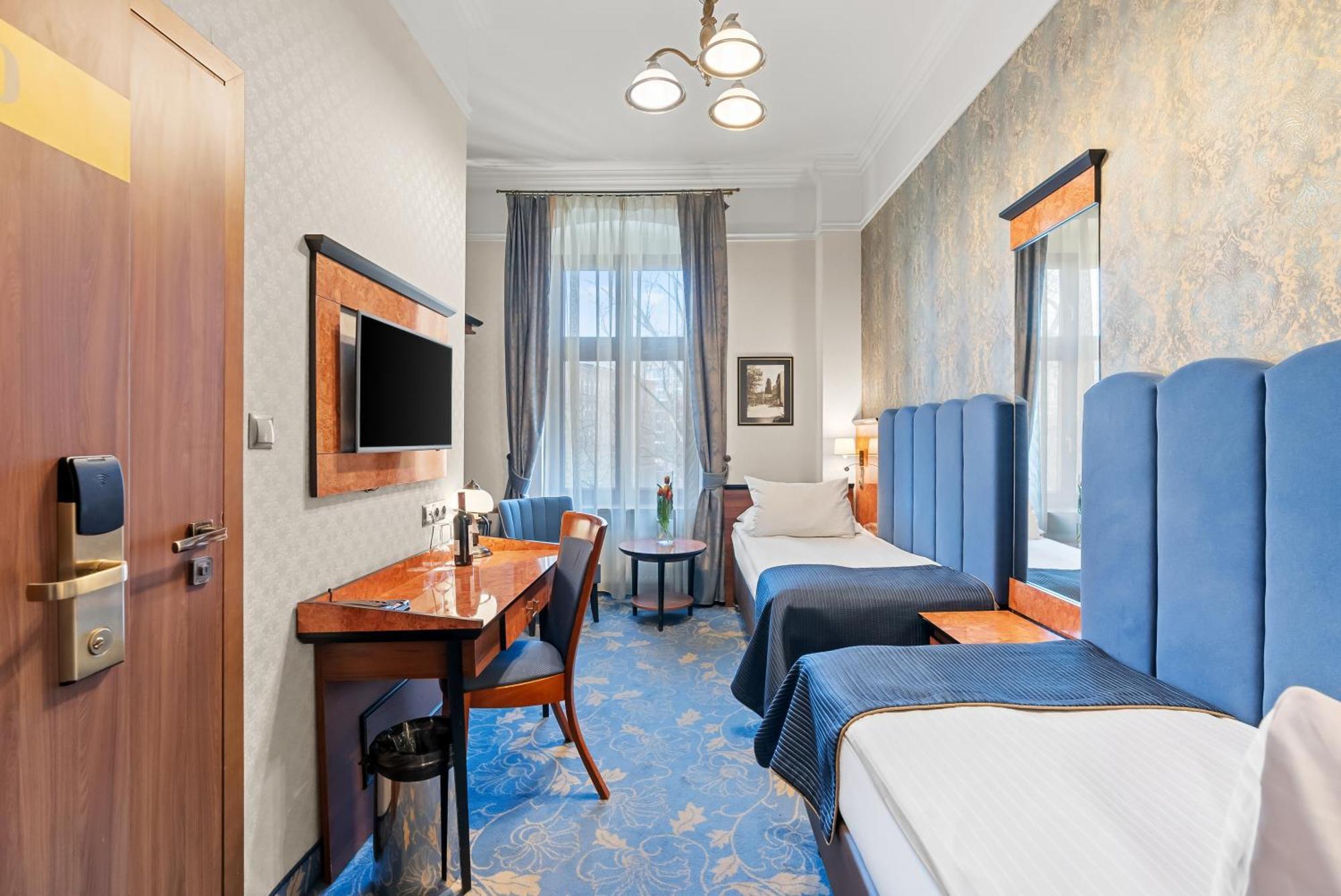Hotel Diament Plaza Gliwice Esterno foto