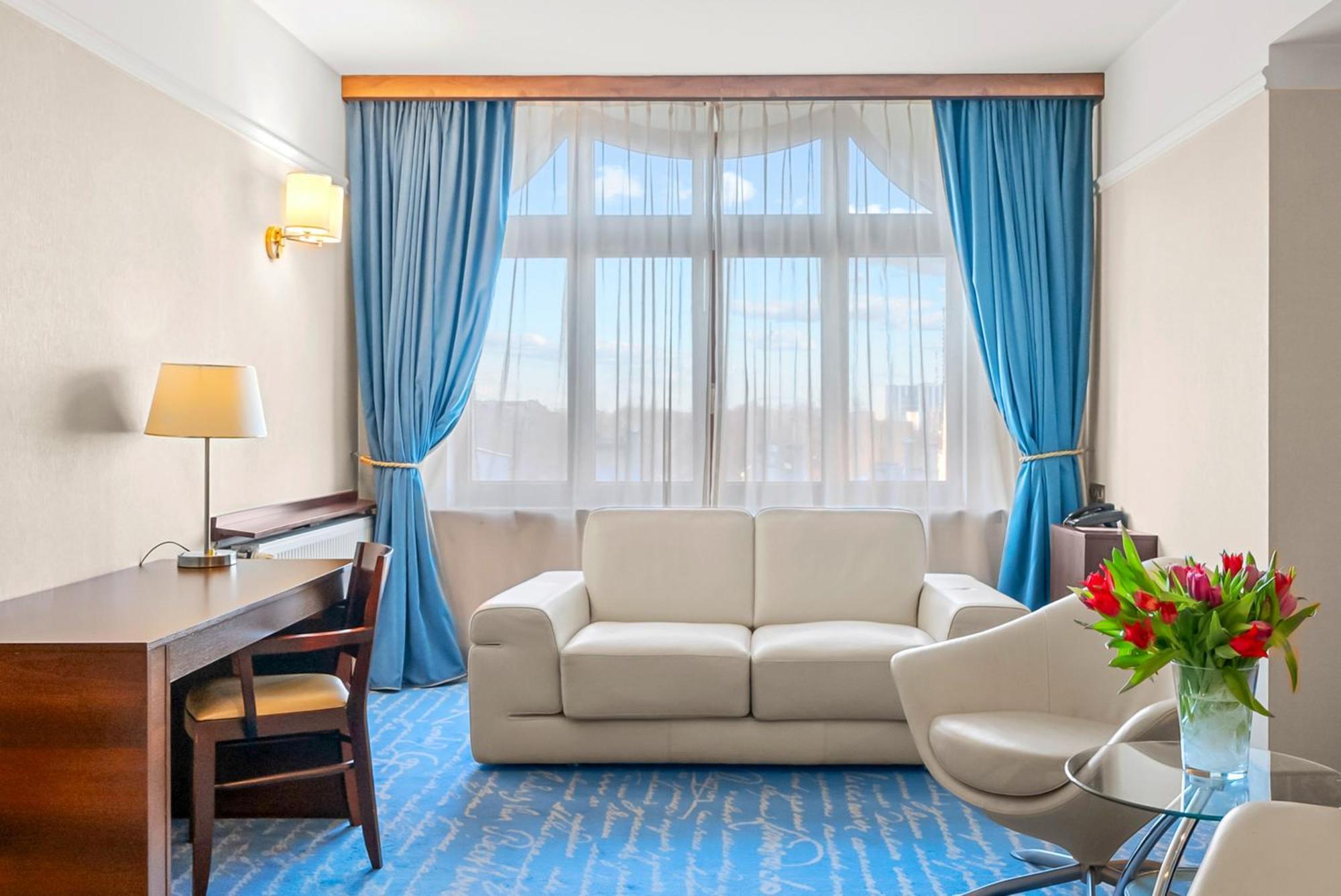 Hotel Diament Plaza Gliwice Esterno foto
