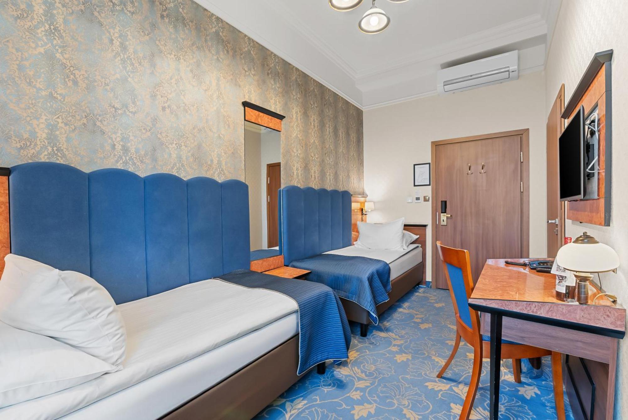 Hotel Diament Plaza Gliwice Esterno foto