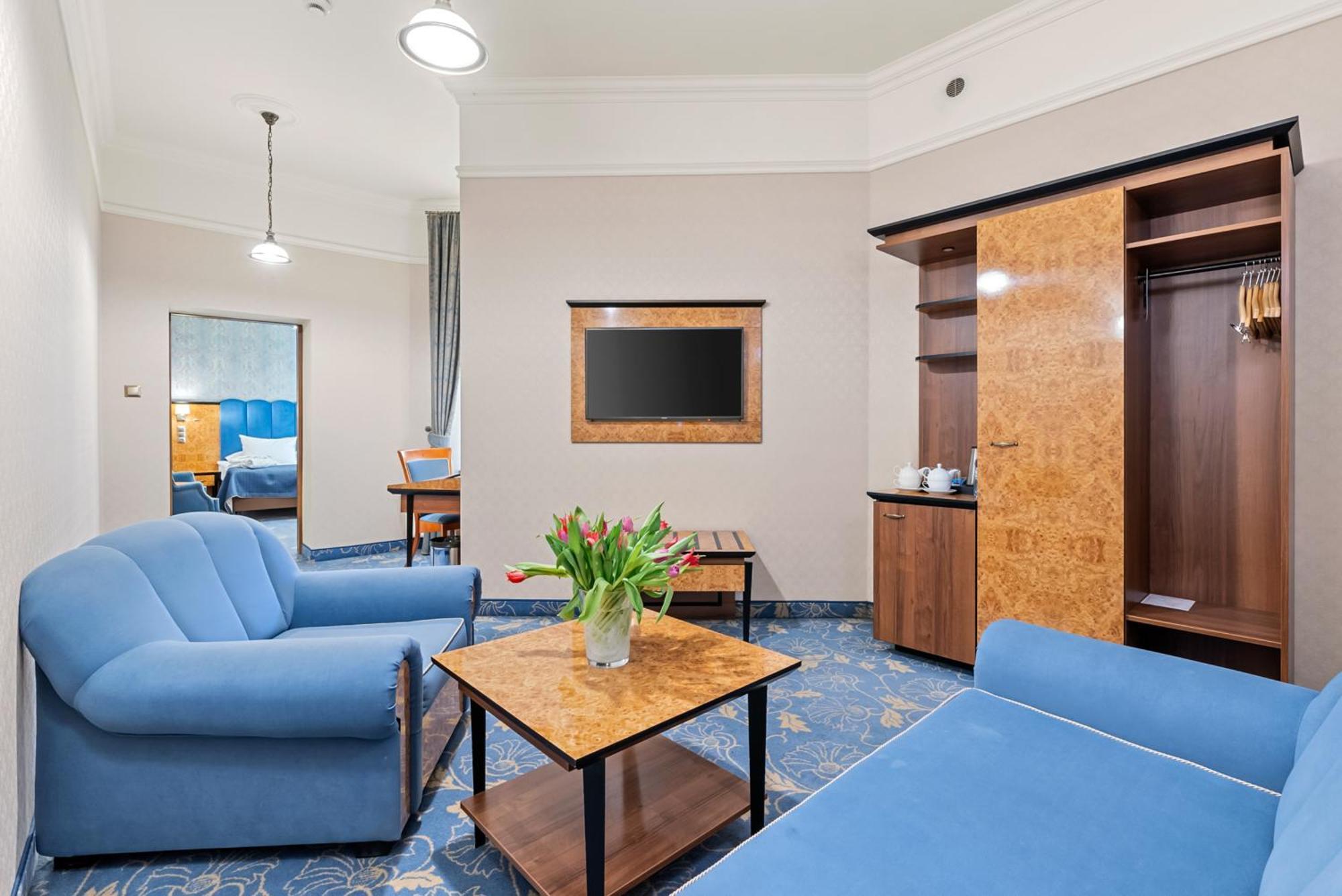 Hotel Diament Plaza Gliwice Esterno foto