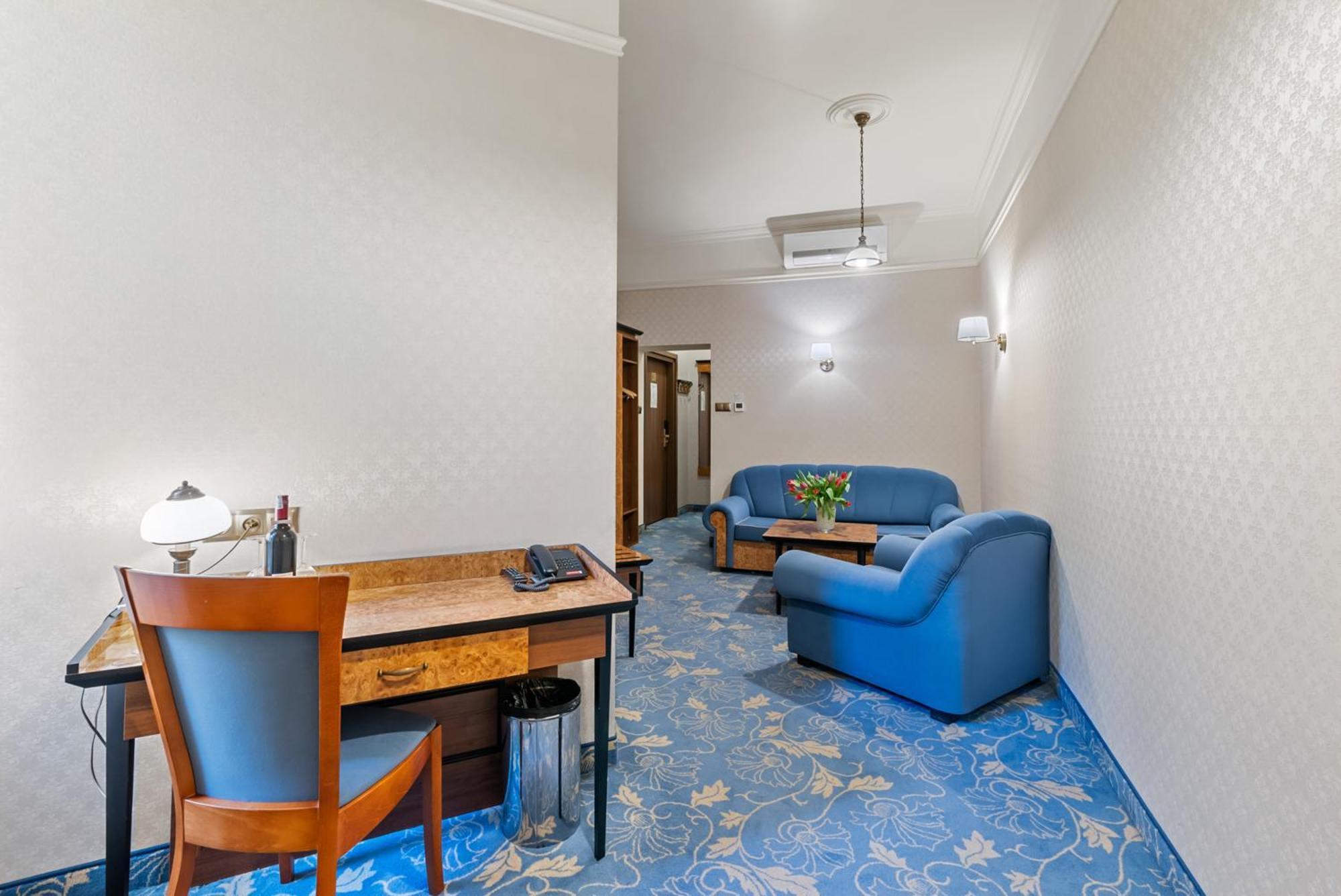 Hotel Diament Plaza Gliwice Esterno foto