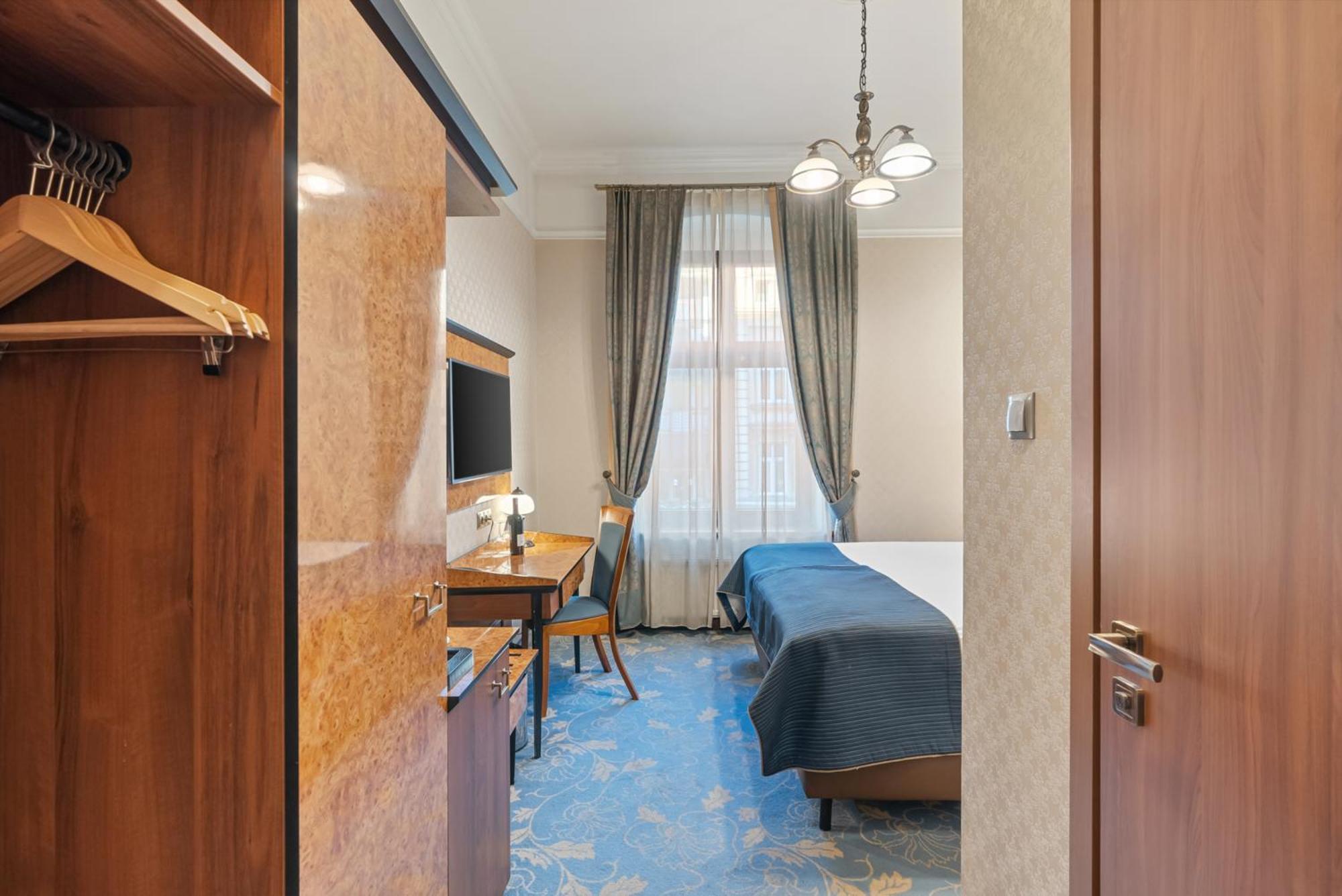 Hotel Diament Plaza Gliwice Esterno foto
