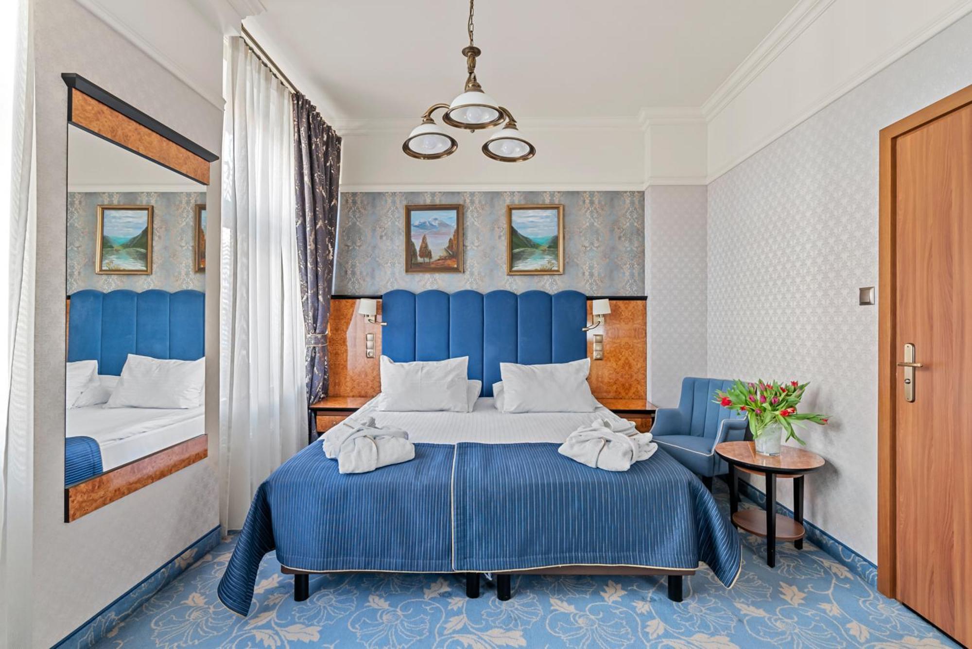 Hotel Diament Plaza Gliwice Esterno foto