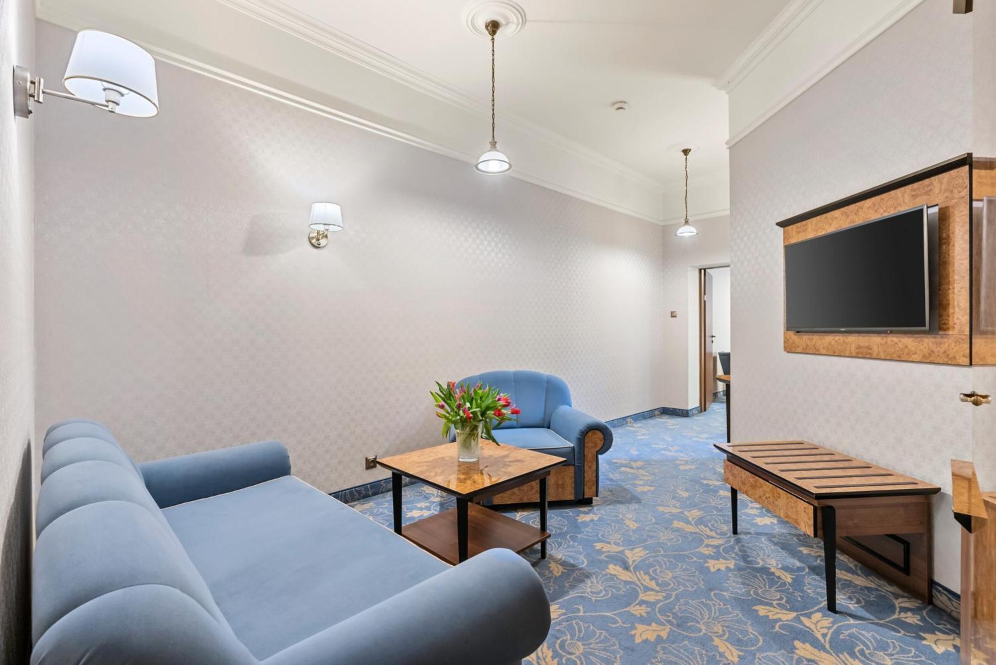 Hotel Diament Plaza Gliwice Esterno foto